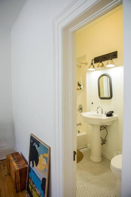 Object Hotel 1Br Room 3A Бисби Екстериор снимка